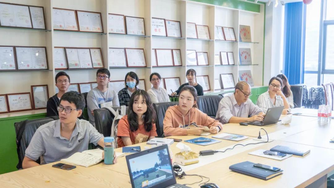 鵬凱環(huán)境聯(lián)合華南理工大學(xué)研討會(huì)現(xiàn)場(chǎng)